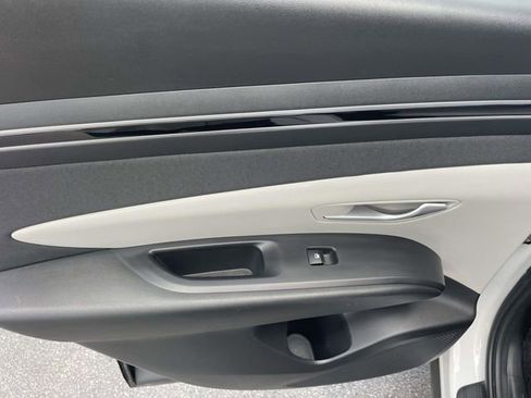 Used 2023 Hyundai Tucson SEL w/ Convenience Package FWD image 14