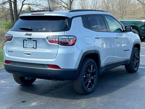 New 2026 Jeep Compass Latitude AWD/4WD image 41