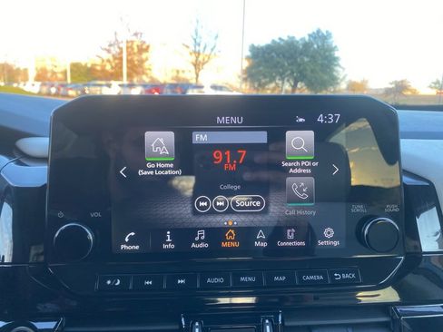 Used 2024 Nissan Pathfinder SL image 20