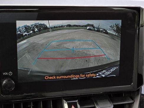 Used 2025 Toyota Corolla Cross L FWD image 18