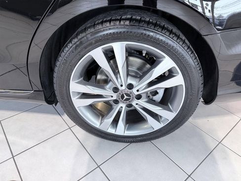 Used 2018 Mercedes-Benz C 300 Sedan w/ Premium Package image 35