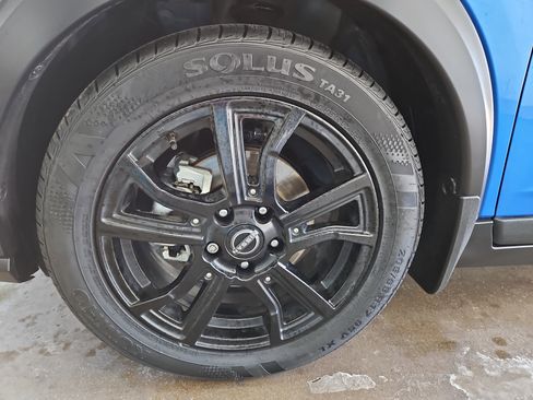 Used 2024 Nissan Kicks SR w/ SR Premium Package image 19