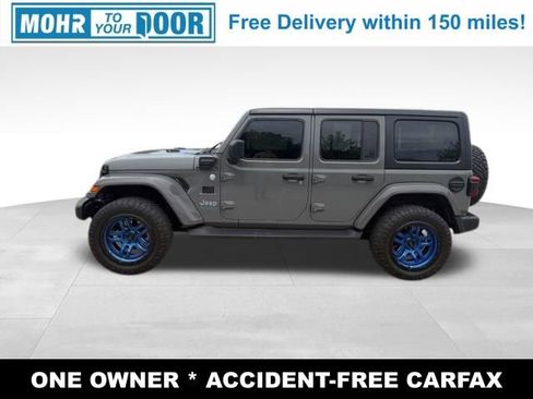 Used 2022 Jeep Wrangler Unlimited Sahara AWD/4WD image 2