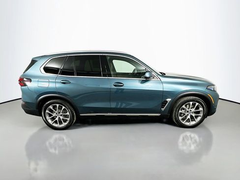 New 2026 BMW X5 xDrive50e image 4