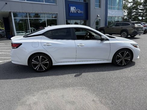 Used 2023 Nissan Sentra SR w/ Electronics Package FWD image 5