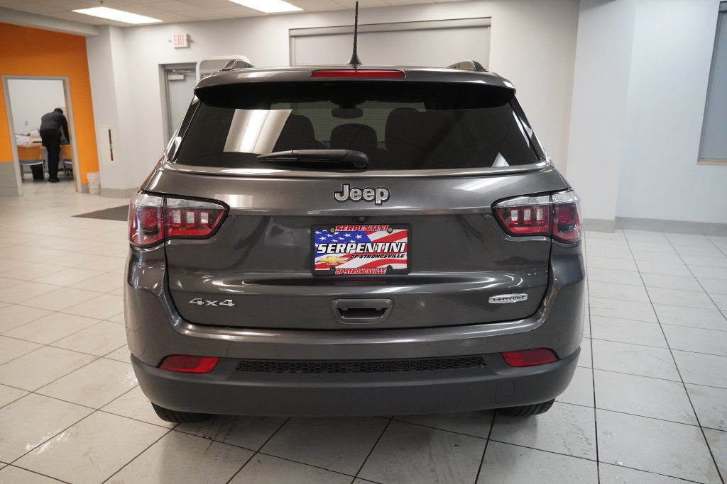 Used 2020 Jeep Compass Latitude w/ Cold Weather Group AWD/4WD image 5