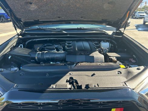 Certified 2023 Toyota 4Runner 40th Anniversary SE image 33