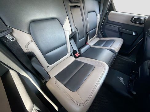 Used 2024 Ford Bronco Wildtrak AWD/4WD image 14