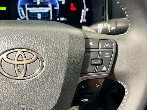 New 2026 Toyota Camry SE FWD image 19
