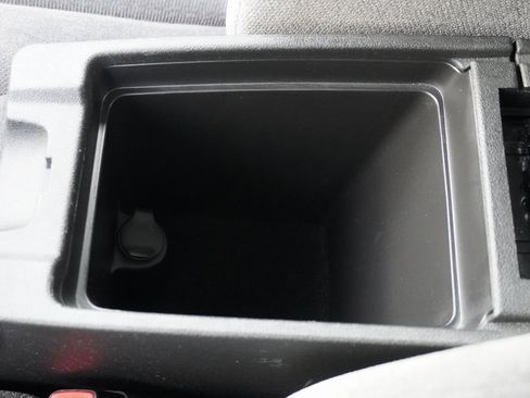 Used 2016 Chevrolet Impala LT image 12