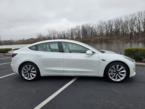 Used 2020 Tesla Model 3 Standard Range Plus image 17