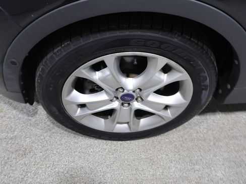 Used 2014 Ford Escape Titanium w/ Equipment Group 401A AWD/4WD image 10