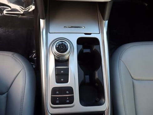 Used 2021 Ford Explorer XLT w/ Equipment Group 202A image 36