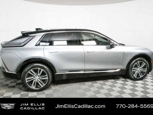 New 2026 Cadillac Lyriq Premium Luxury image 2