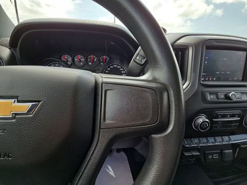Used 2024 Chevrolet Silverado 1500 Custom image 12