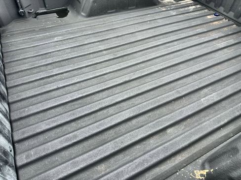 Used 2021 GMC Sierra 1500 AT4 w/ AT4 Value Package image 6