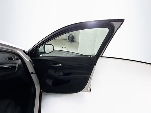 Used 2025 Buick Encore GX Preferred image 31