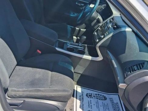 Used 2015 Nissan Altima 2.5 S w/ Power Driver Seat Package FWD image 12
