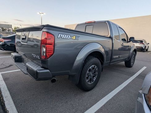 Used 2016 Nissan Frontier PRO-4X AWD/4WD image 4