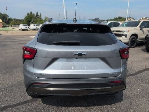 Used 2025 Chevrolet Trax ACTIV w/ Driver Confidence Package FWD image 6