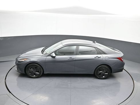 Certified 2023 Hyundai Elantra SEL FWD image 40