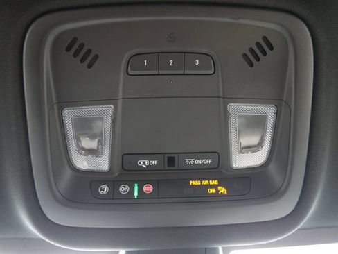 Used 2023 Chevrolet Traverse LT AWD/4WD image 21