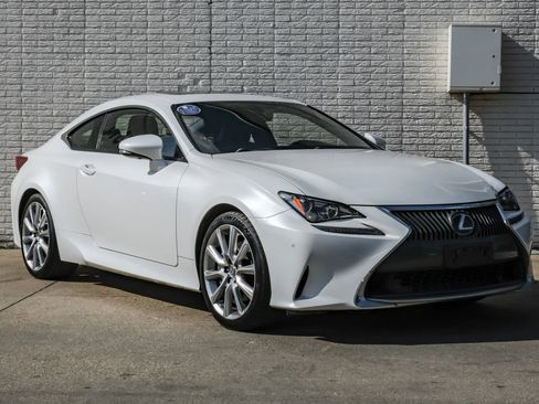 Used 2016 Lexus RC 350 w/ Luxury Package RWD image 6