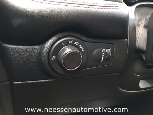 Used 2024 Dodge Durango GT image 34