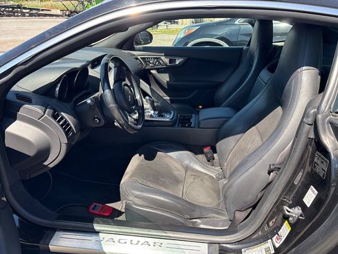 Used 2016 Jaguar F-TYPE Coupe RWD image 8