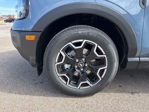 New 2026 Ford Bronco Sport Outer Banks w/ Outer Banks Tech Package+ AWD/4WD image 19