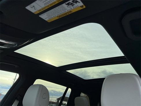 Certified 2025 Mercedes-Benz GLS 450 4MATIC image 7