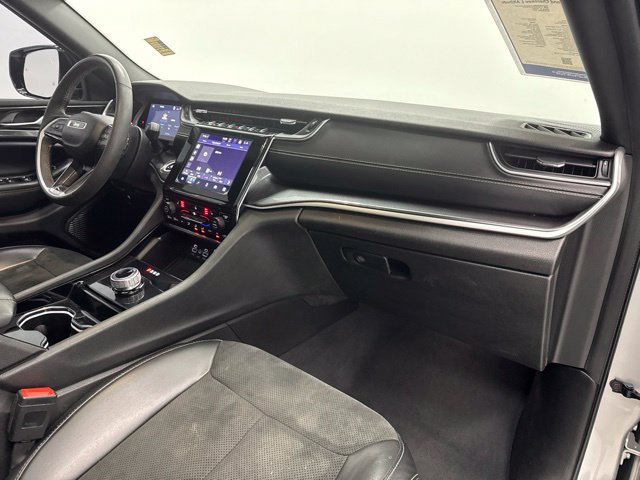 Used 2023 Jeep Grand Cherokee L Laredo AWD/4WD image 32