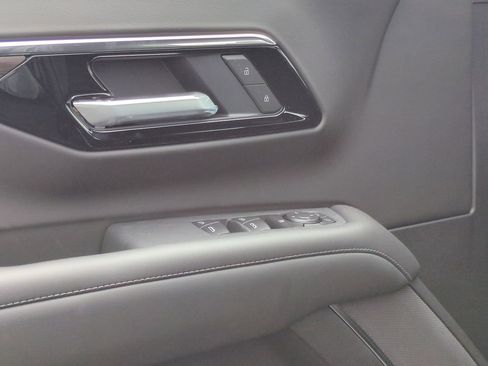 New 2026 Chevrolet Suburban LS w/ LPO, Dark Essentials Package image 23