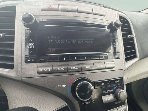 Used 2012 Toyota Venza LE image 25