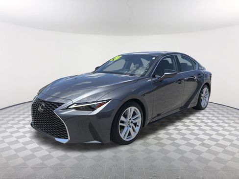 Used 2024 Lexus IS 300 w/ Comfort Package RWD image 3