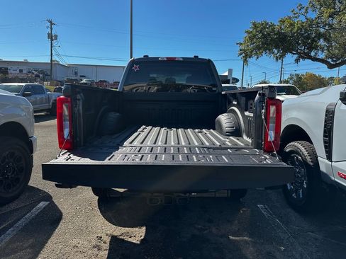 New 2026 Ford F250 XL image 43