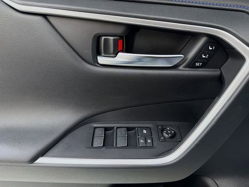 Used 2022 Toyota RAV4 XSE image 18