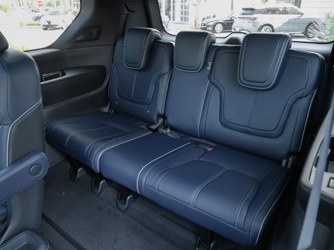 New 2026 INFINITI QX80 4WD w/ Sport Exterior Package image 35