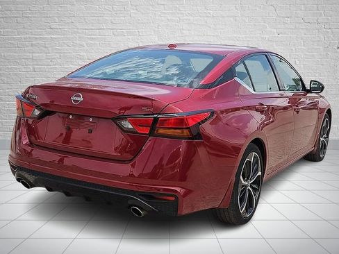 Used 2025 Nissan Altima 2.5 SR FWD image 4