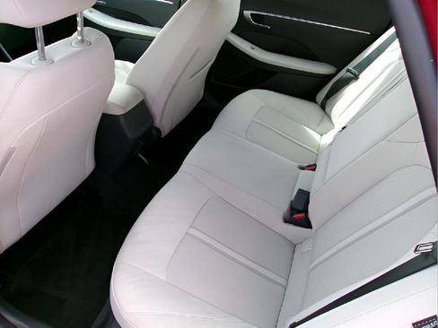 Used 2023 Hyundai Sonata SEL image 9