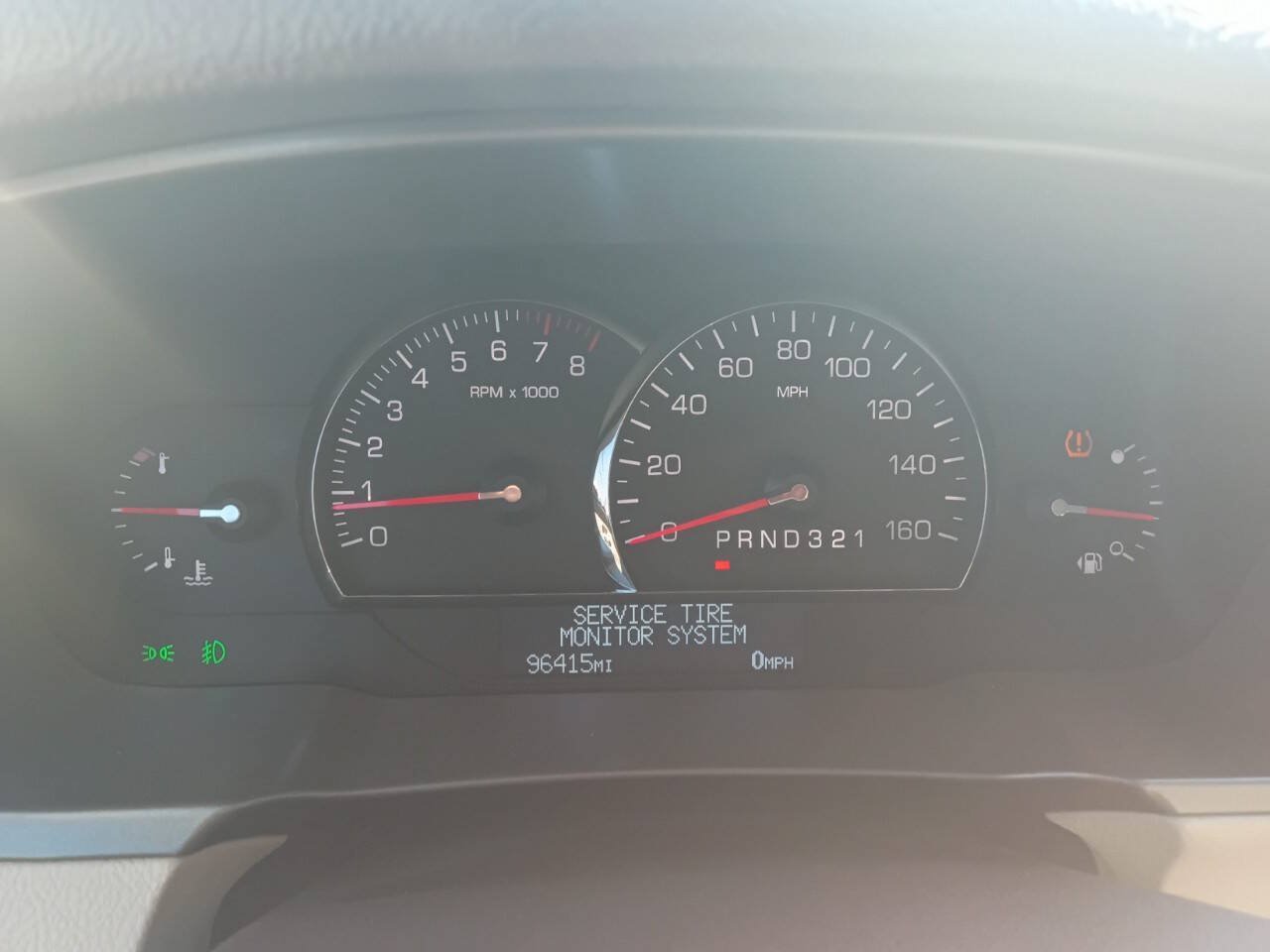 Used 2010 Cadillac DTS Luxury FWD image 18