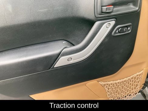 Used 2018 Jeep Wrangler Unlimited Rubicon image 13