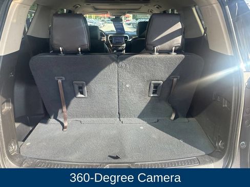 Used 2019 GMC Acadia Denali w/ Technology Package FWD image 8