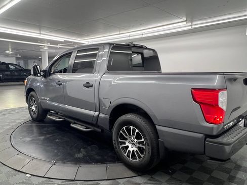 Used 2024 Nissan Titan SV w/ SV Convenience Package RWD image 4