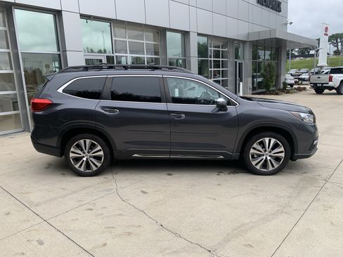 Used 2022 Subaru Ascent Touring AWD/4WD image 10