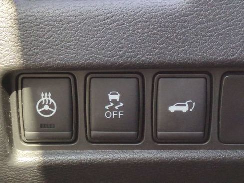 Used 2018 Nissan Murano SL w/ Moonroof Package FWD image 14