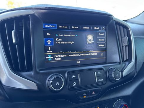 Used 2022 GMC Terrain SLE w/ Driver Convenience Package image 16