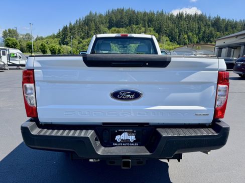Used 2022 Ford F250 XL w/ Power Equipment Group AWD/4WD image 5