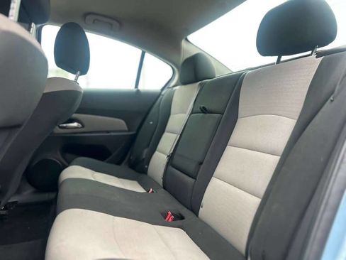 Used 2012 Chevrolet Cruze LS image 15