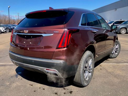Certified 2023 Cadillac XT5 Premium Luxury w/ LPO, Floor Liner Package image 3